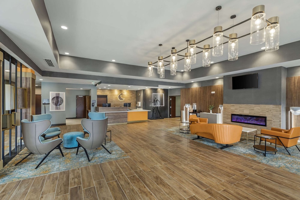 Comfort Suites Cheyenne, WY 17/26