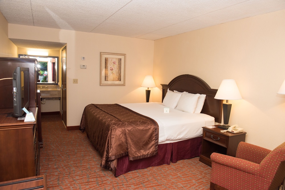 MHO INN and SUITES 19/48