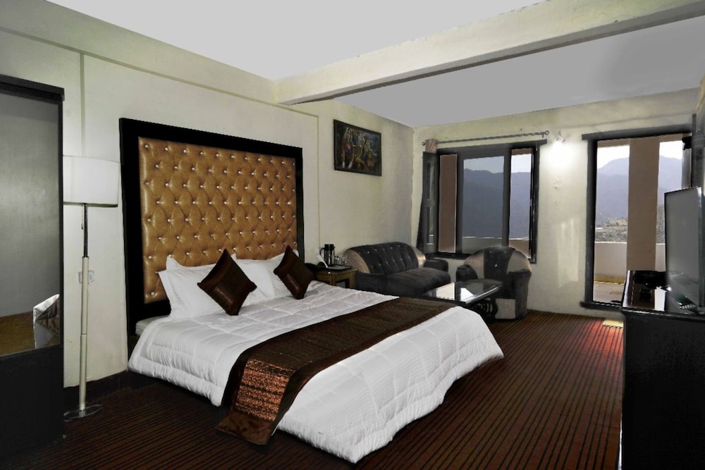 Hotel Kausani Retreat 11/48