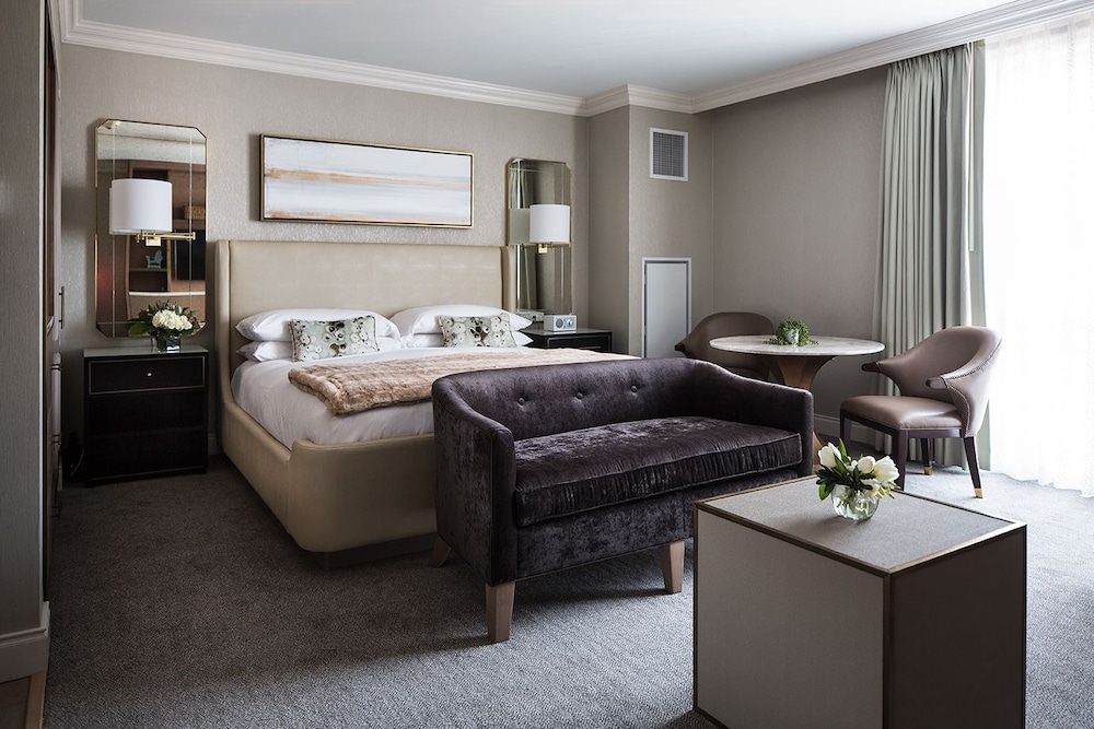 Delamar West Hartford 23/75