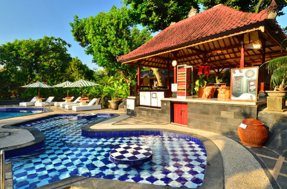 Inna Sindhu Beach Hotel and Resort 10/64