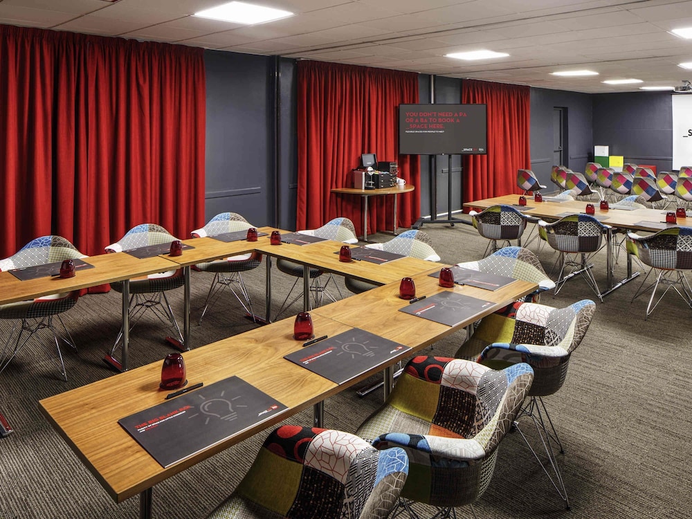 Ibis London Luton Airport 42/49