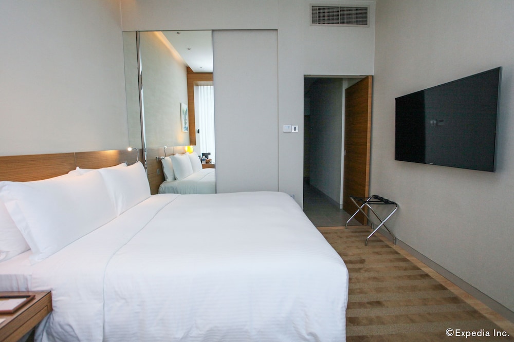 One Farrer Hotel 22/69