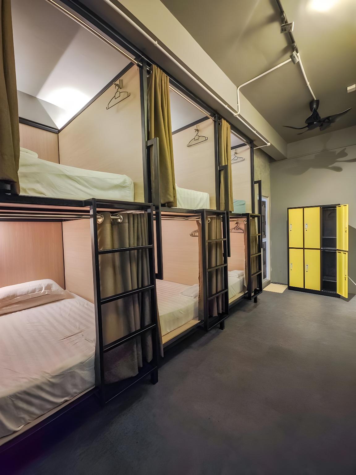 Female Dorm, Female Only, Basic