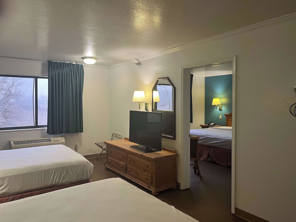 Motel6 Portland, IN 9/23