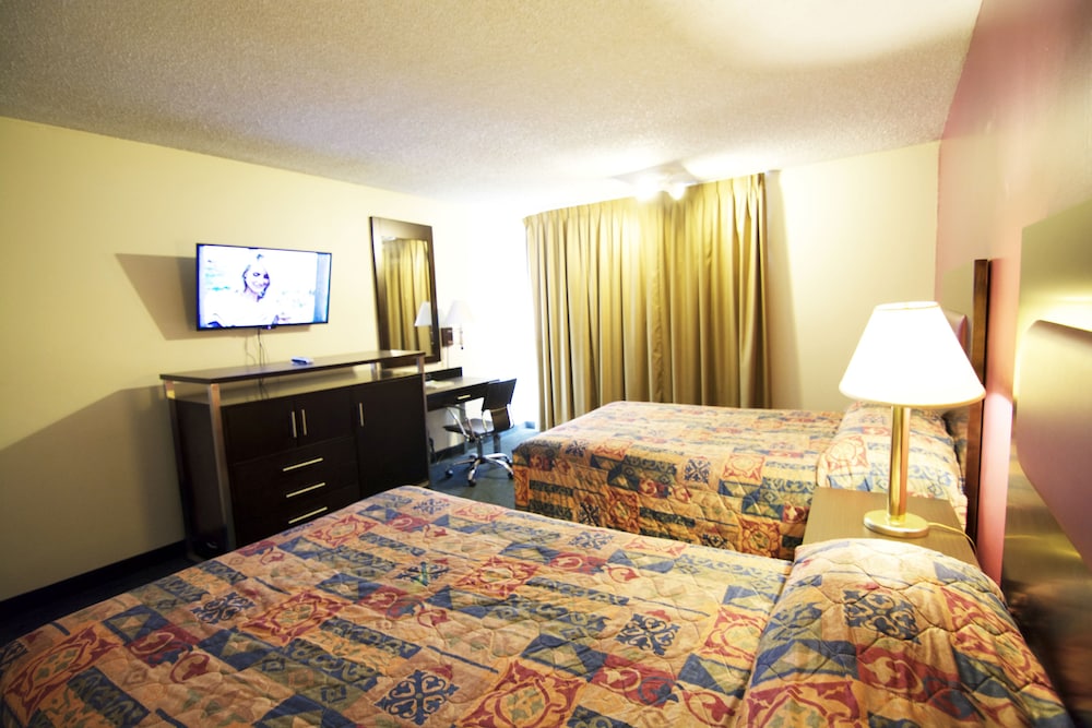 Royal Plaza Inn Indio 35/61