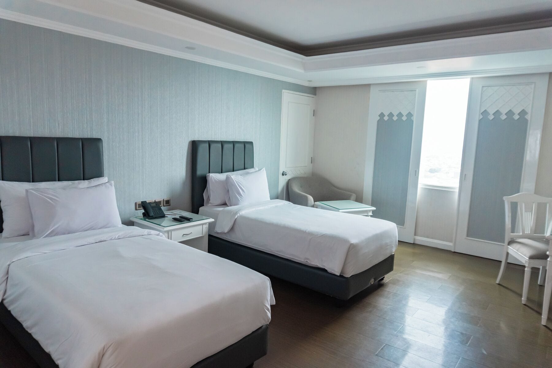 SUPERIOR, TWIN BEDS