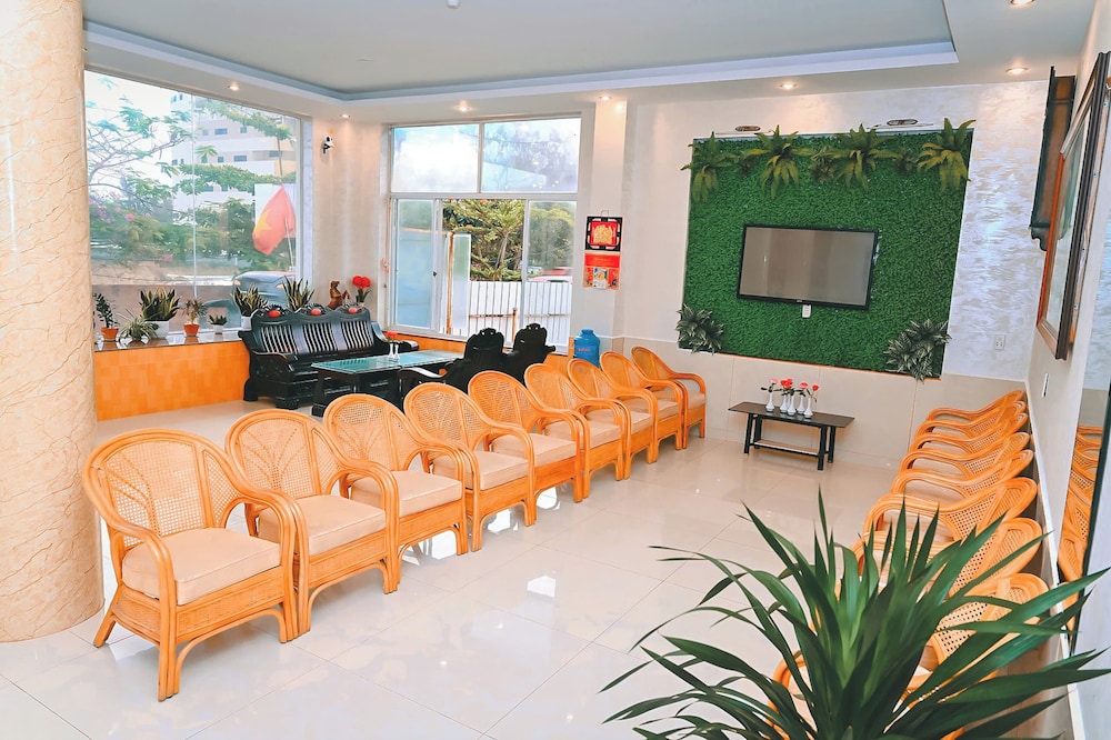 Ngoc Han Hotel 55/67