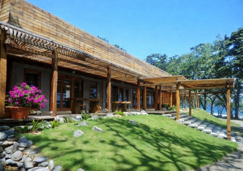 The Pade Dive Resort Ex the Pade Resort Sabang 16/17