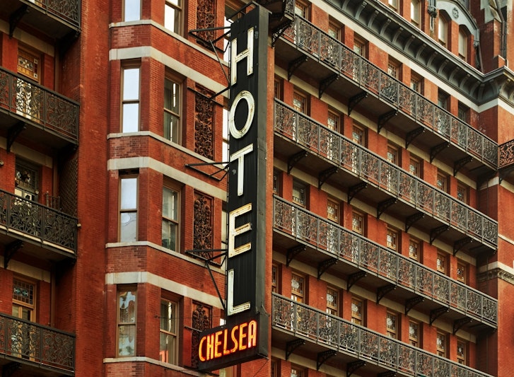 The Hotel Chelsea 5/35