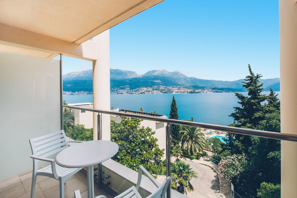Iberostar Waves Herceg Novi 11/68