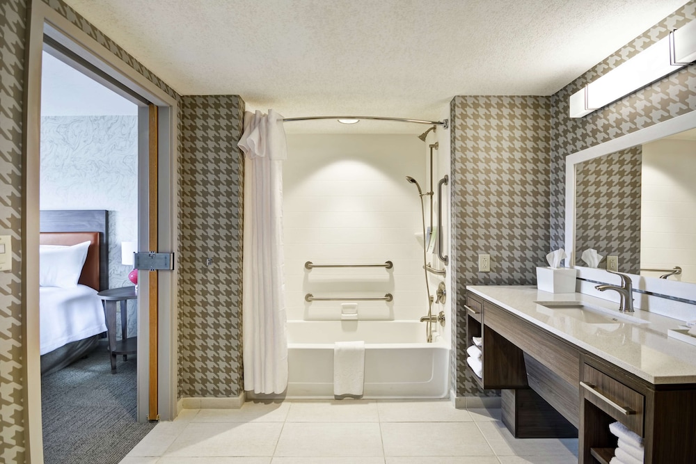 HOME2 SUITES BY HILTON PORTLAND AIRPORT 15/46