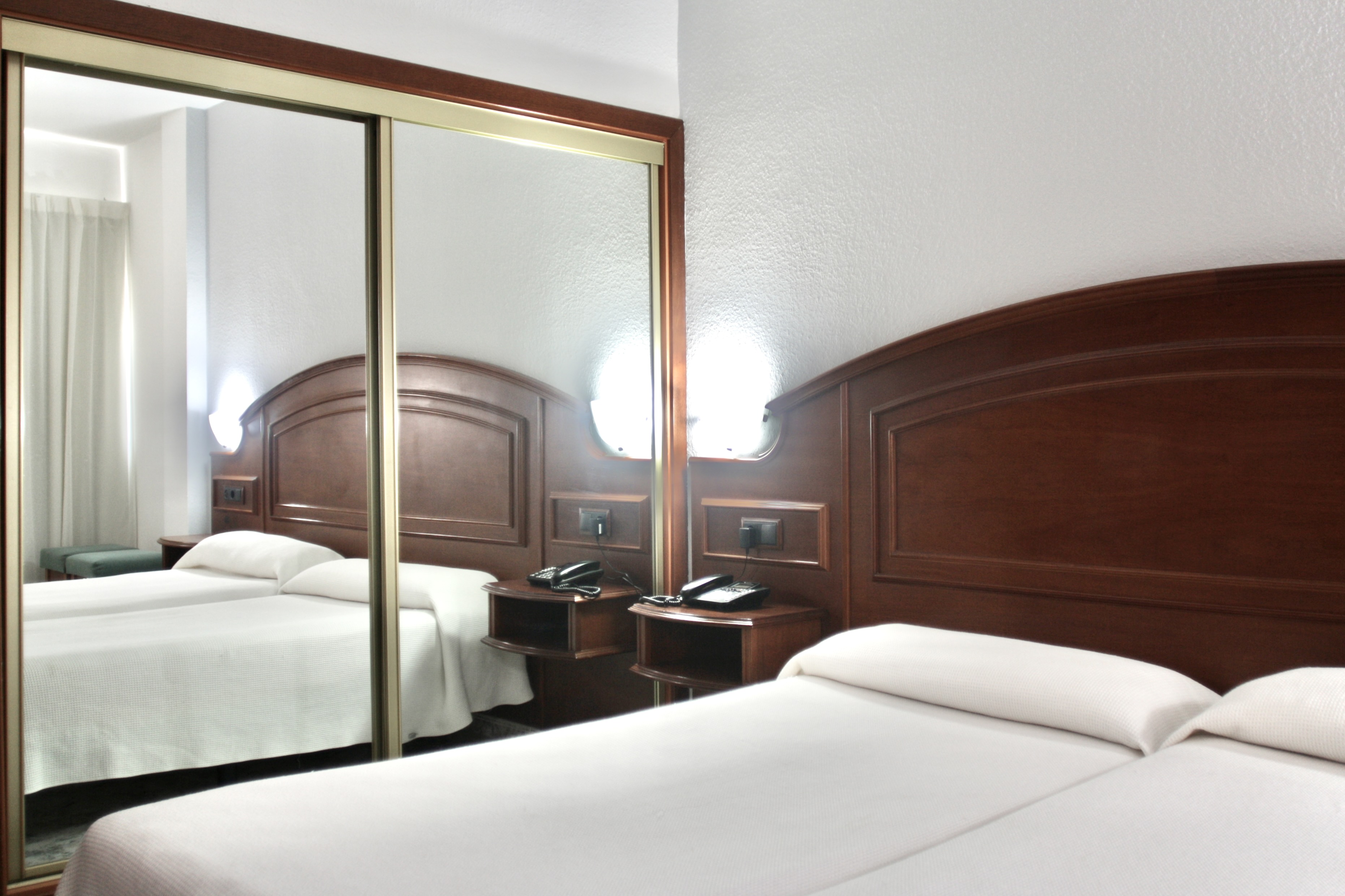 Hotel Tropical 19/56