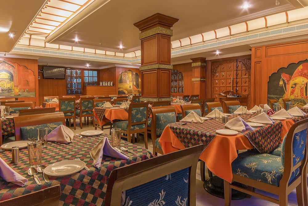 Annamalai International Hotel 36/50