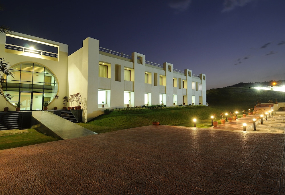INDER RESIDENCY 50/58