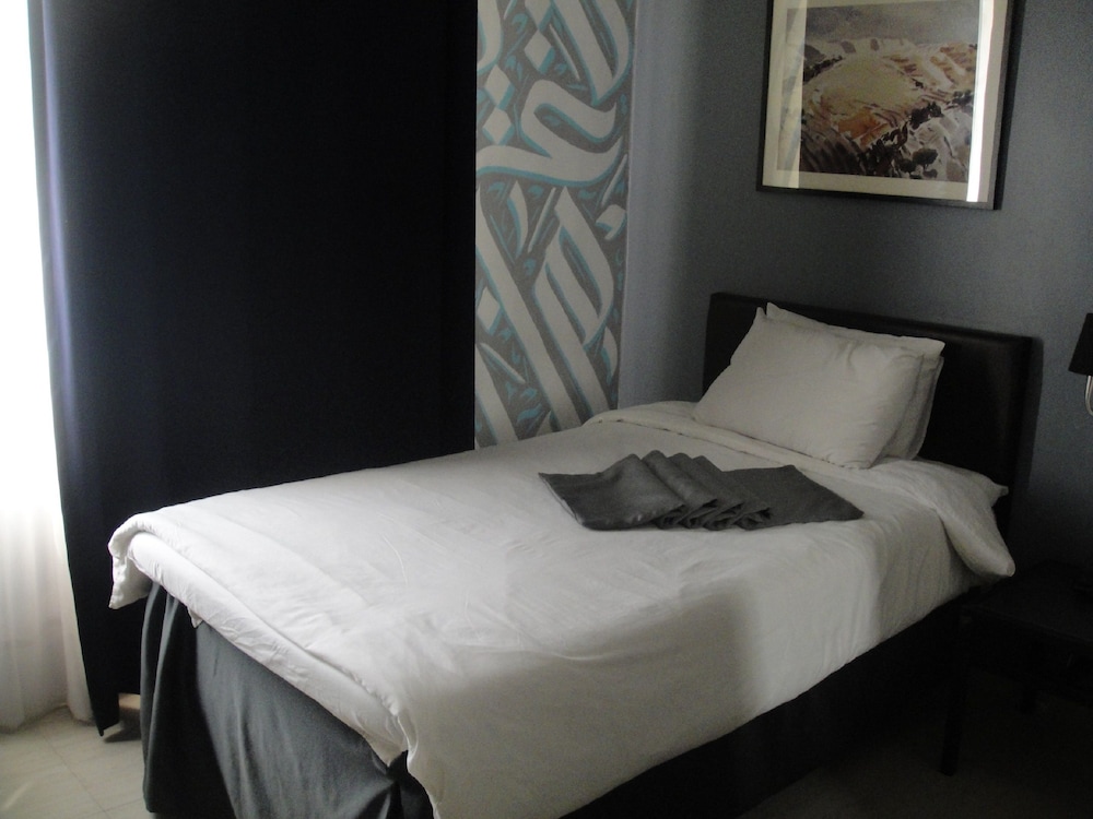 Art Hotel 12/50