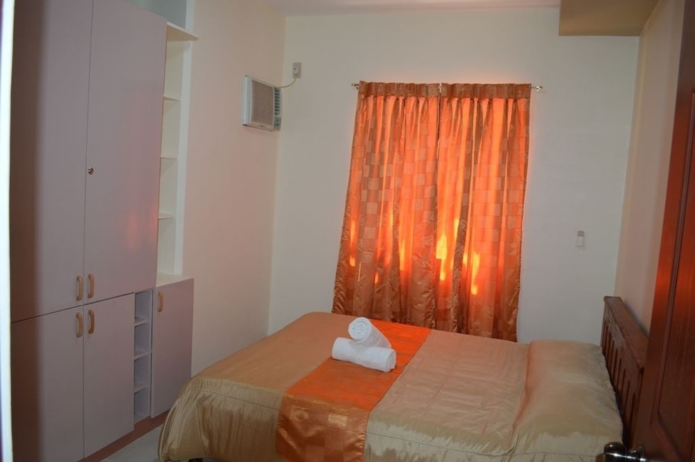 Manora Apartments And Guest House 34/66