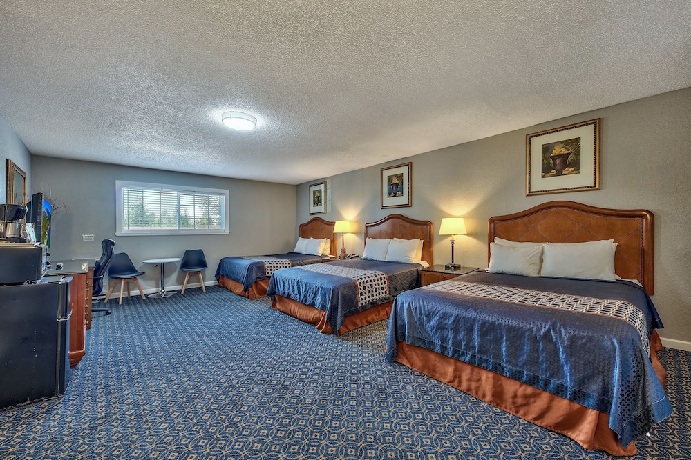 Lake Ridge Hotel 14/52