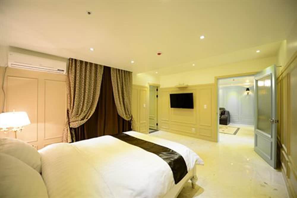 Hotel Graytone Dunsan 6/50