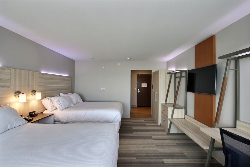 Holiday Inn Express Sedona Oak Creek 32/73