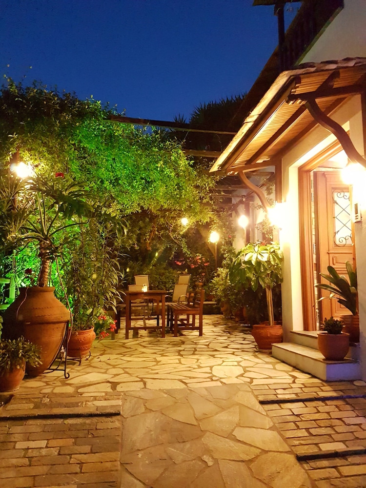 FLAMINGO HOTEL PELION 58/60