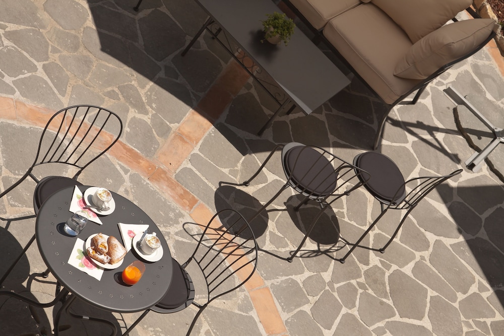 Relais La Corte Di Cloris 58/73