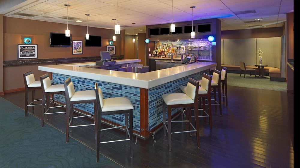 Ontario Airport Hotel And Conference Center 40/61