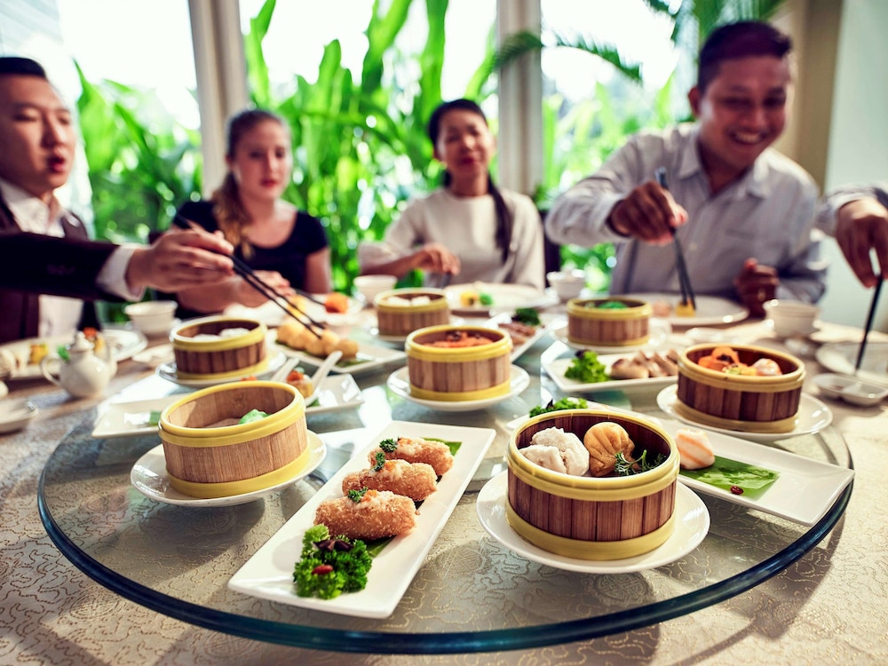Sofitel Phnom Penh Phokeethra Hotel 58/76