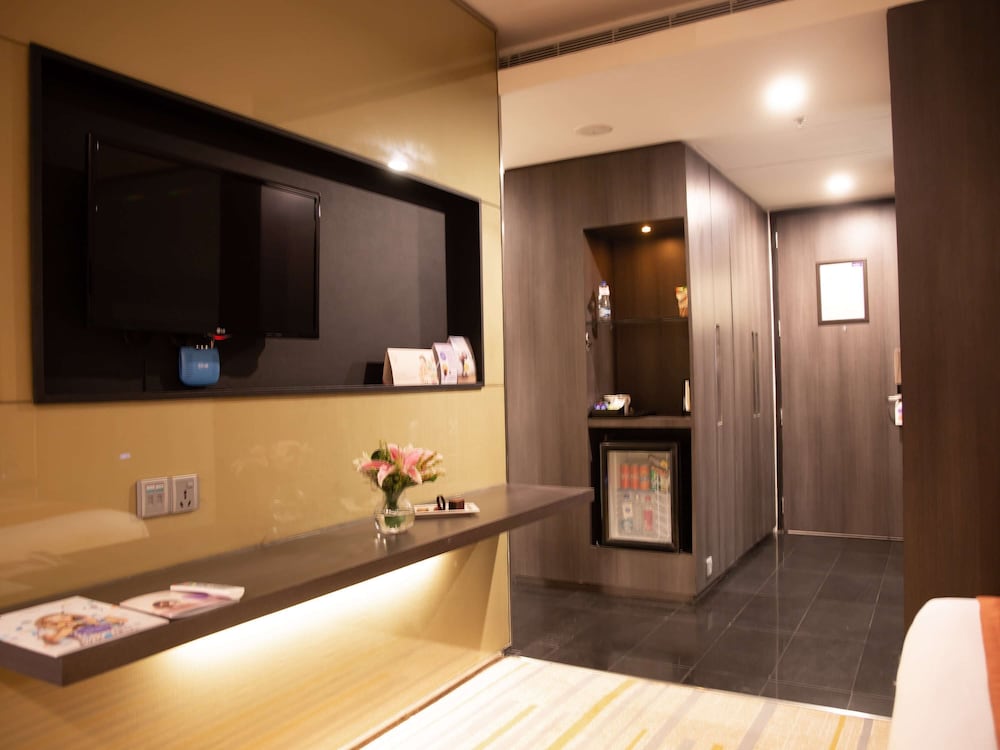 NOVOTEL KOLKATA HOTEL AND RESIDENCES 6/74