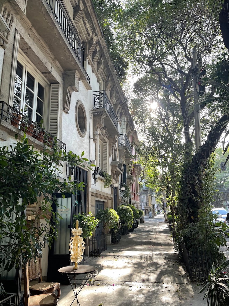 Nima Local House Hotel 73/77