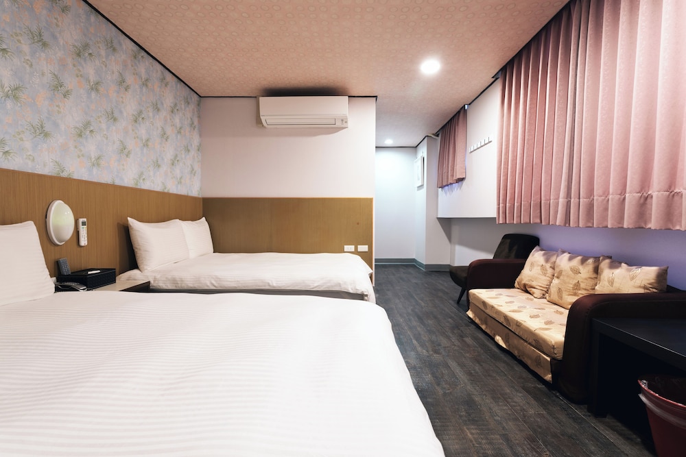 Sofu Hotel 33/47