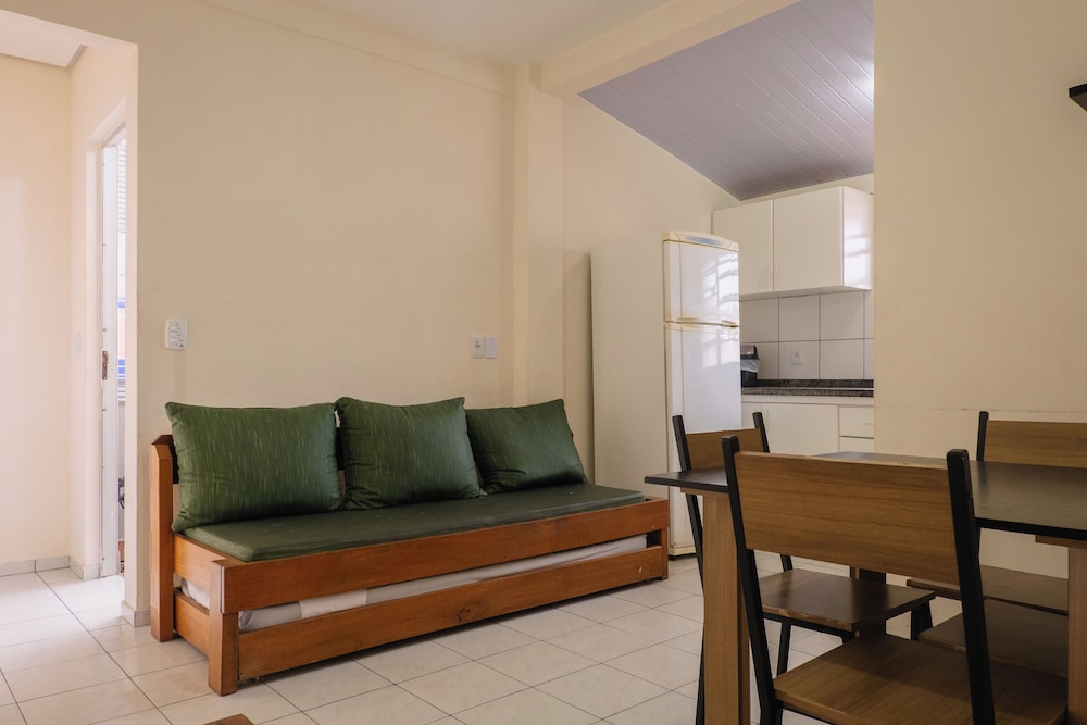 Flat Amsterdam 28/48