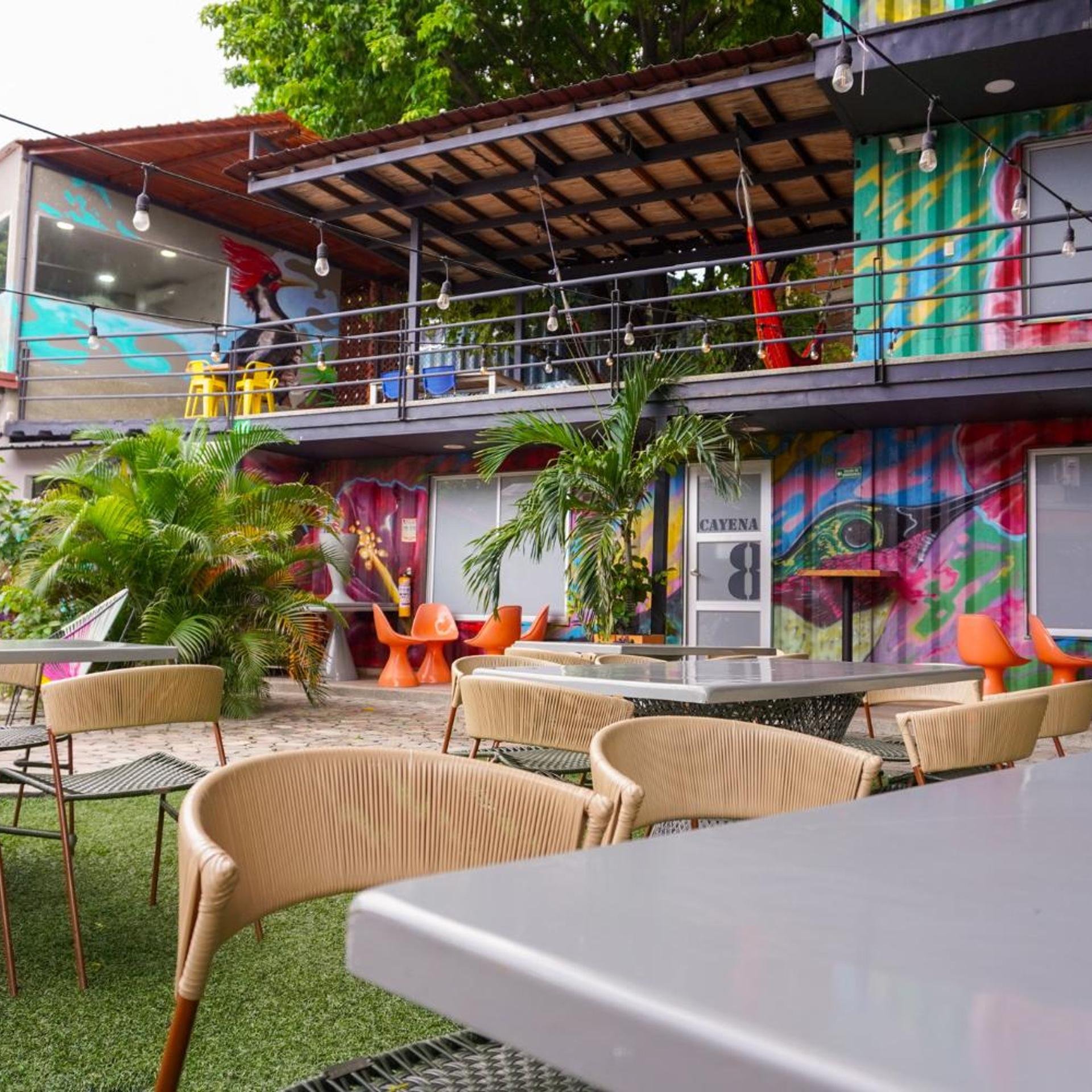 Casa Avelina Boutique Hostel 48/50