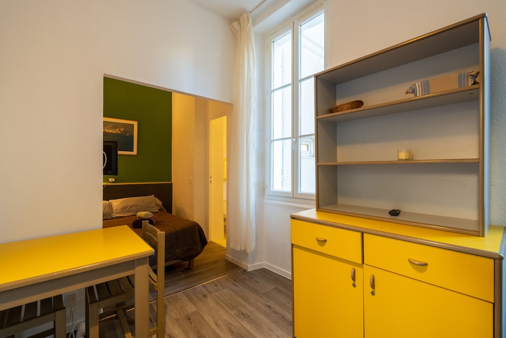 Résidence Meublée Services 52/52