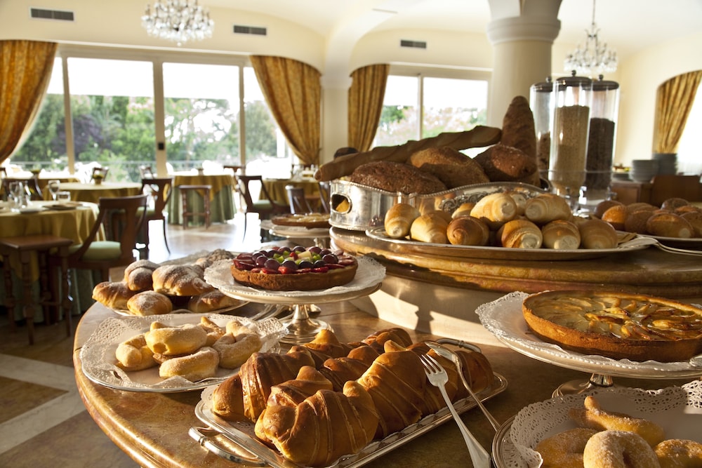 Excelsior Belvedere Hotel & Spa 20/50