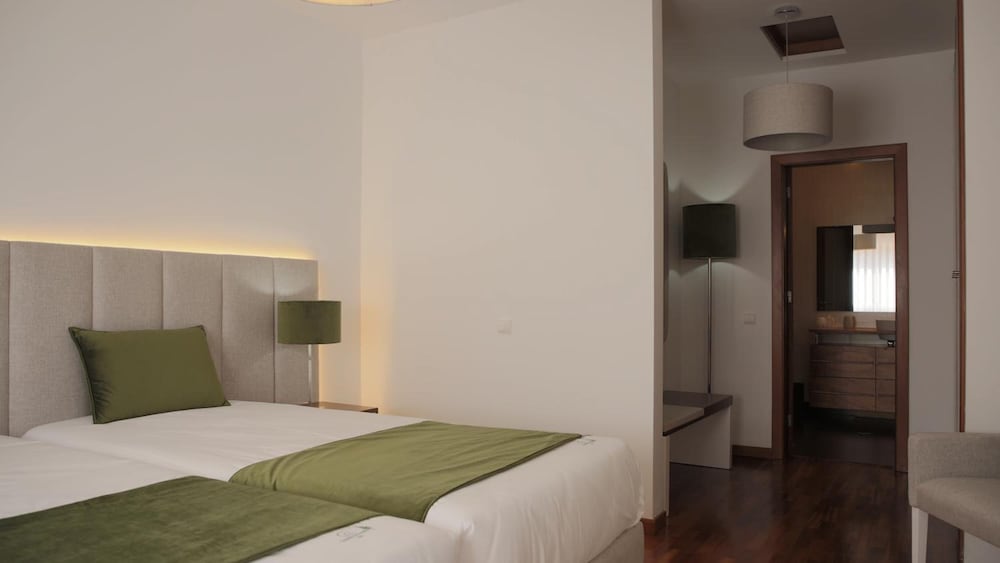 Garden, Suite, Twin Beds