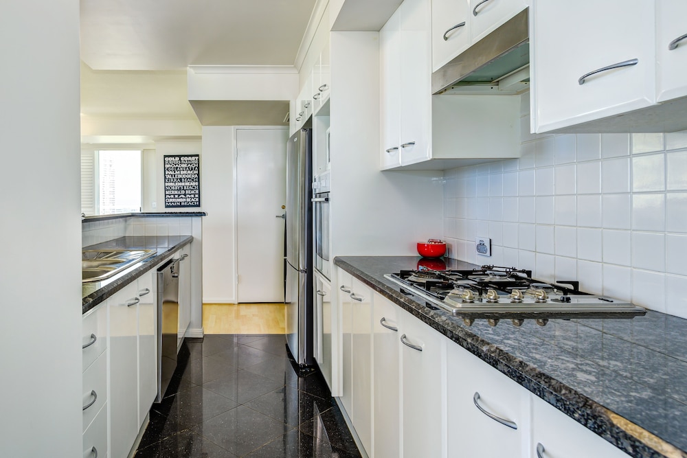 Crest Apartments 34/64