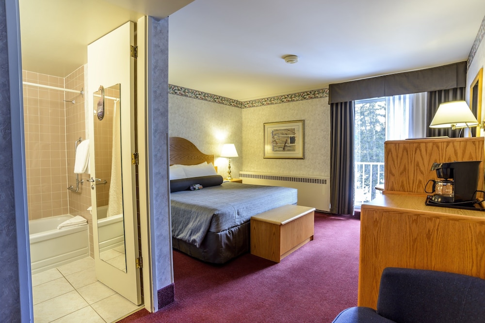 Bow View Lodge 24/67