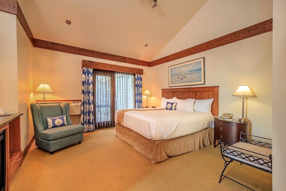 Huff Estates Inn & Winery 17/48