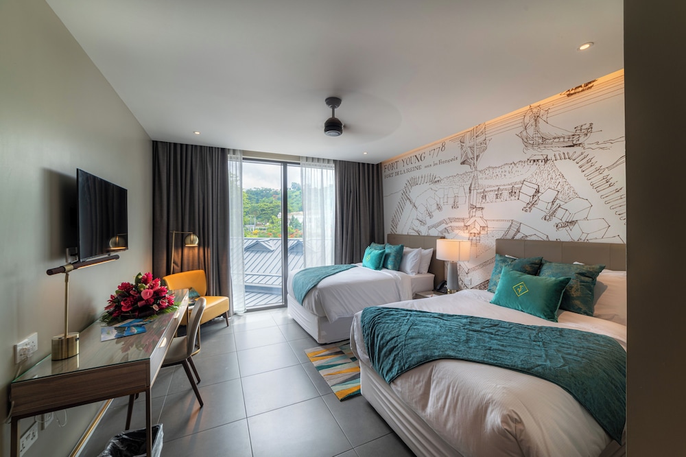 Fort Young Hotel 20/76
