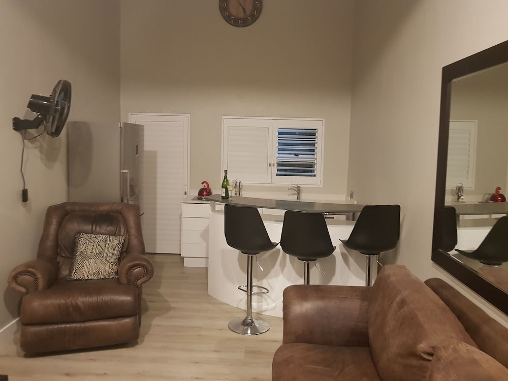 Umhlanga Lodge - Adults Only 23/43
