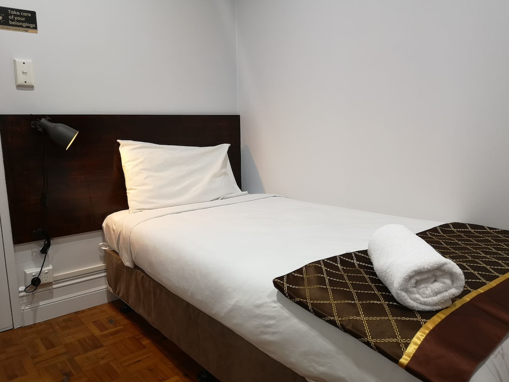 Newtown Cozystays 10/60