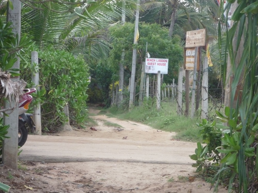 Beach Lagoon Guest House 45/50