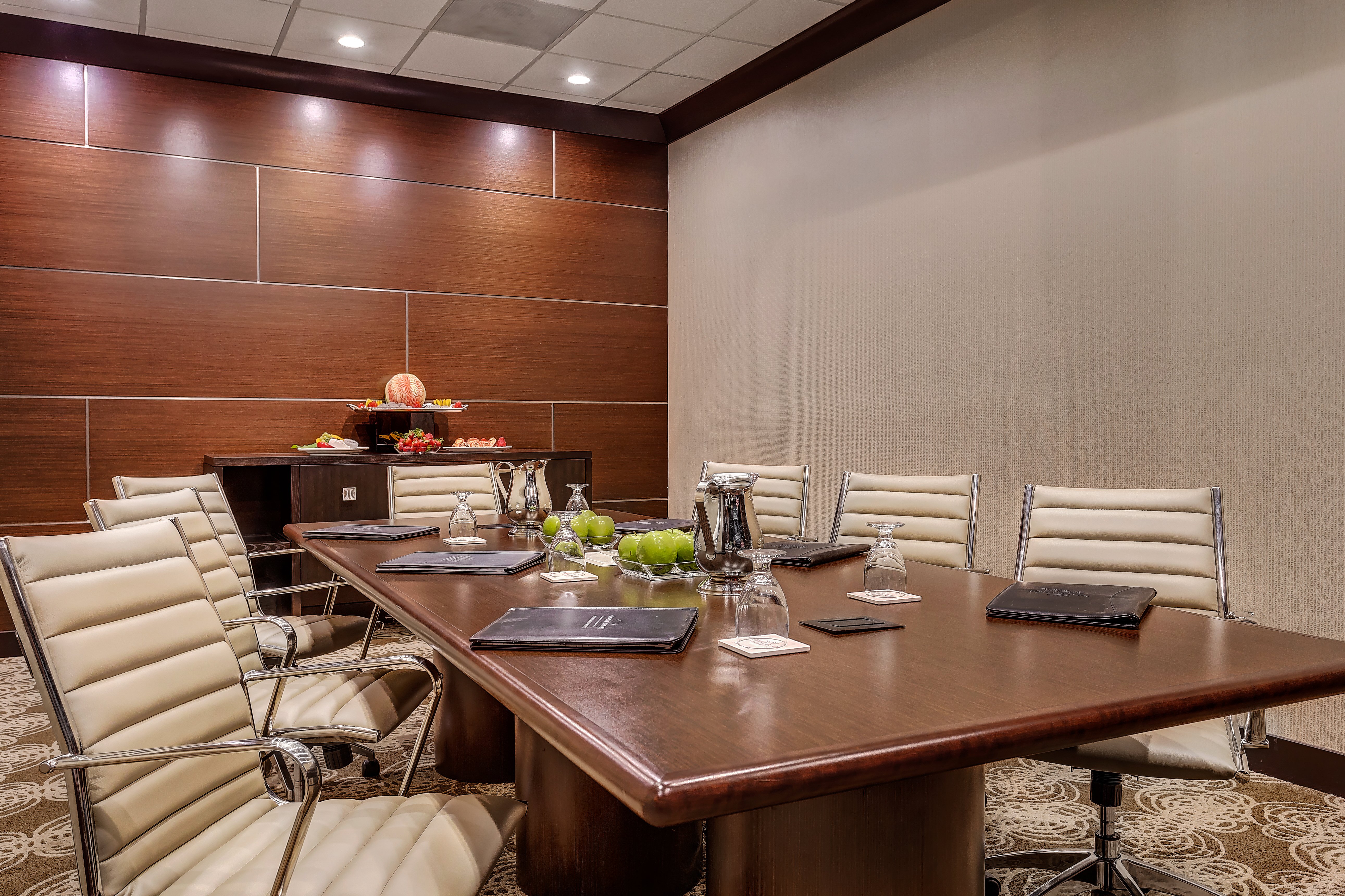 Crowne Plaza Foster City San Mateo 67/75