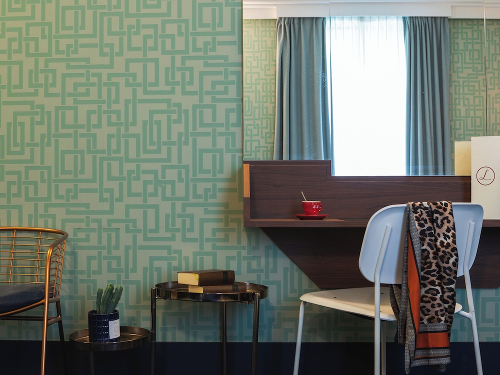 L Hotel 40/70