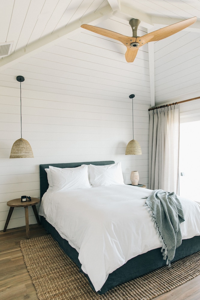 Suite, King Bed
