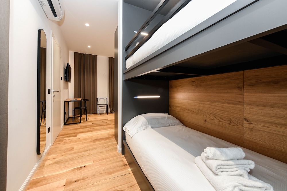 غرفة كومفورت رباعية، Best Western Hotel Arya 4/6
