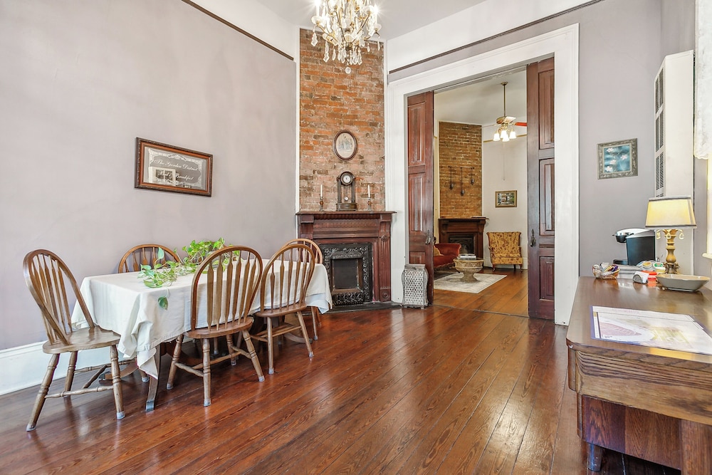 Garden District B&B 29/39