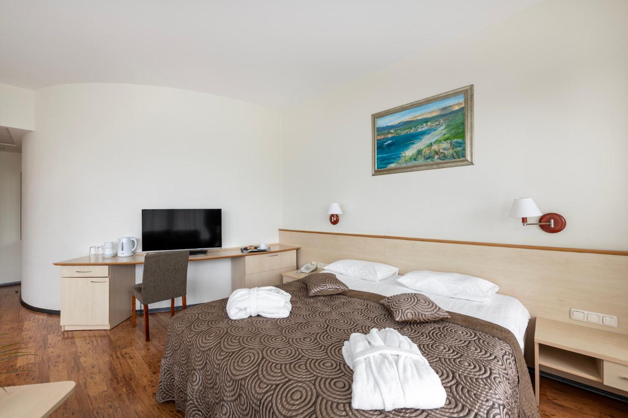 استوديو بشرفة، Art City Inn 4/9