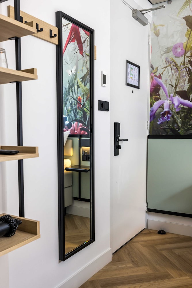 Dutch Design Hotel Vondelpark 31/50